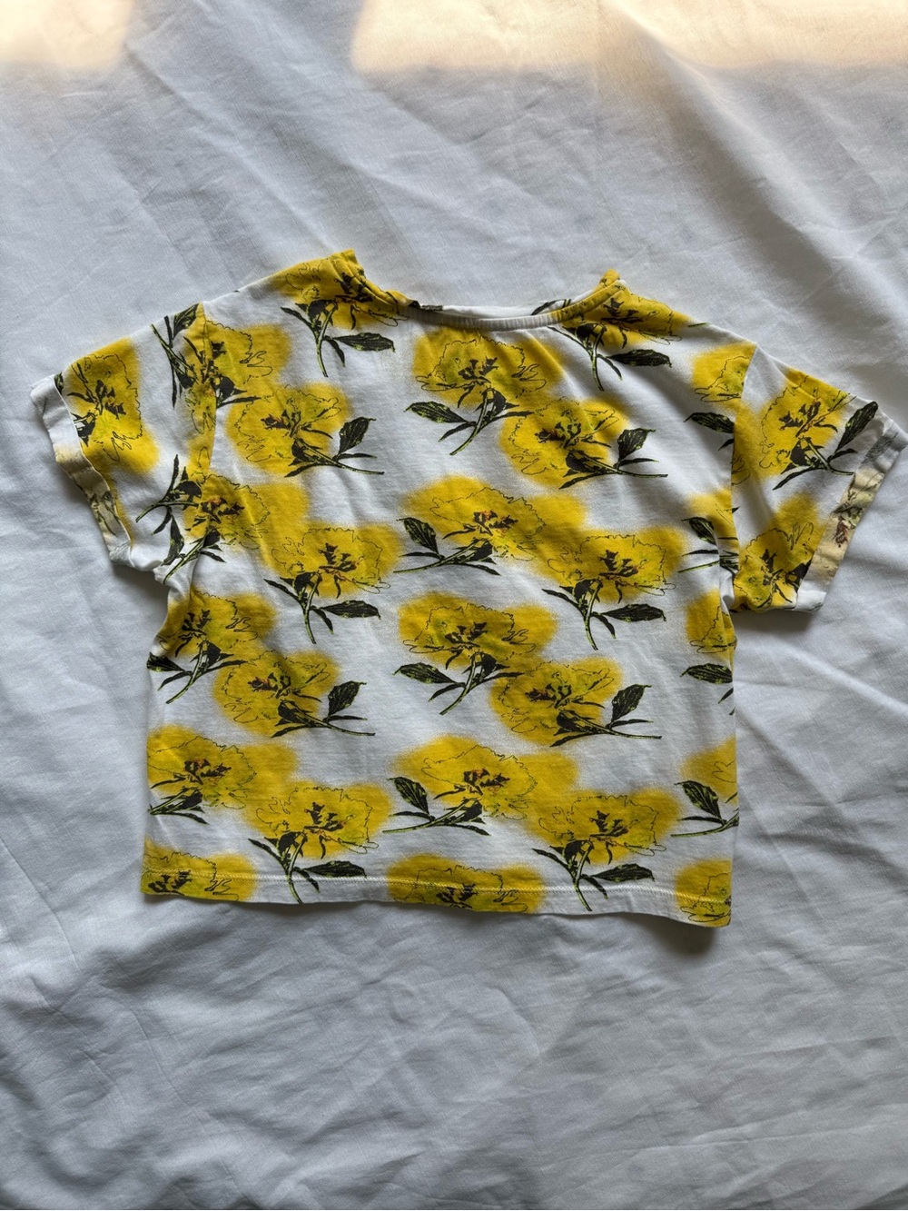 XS ASOS Yellow & White Floral Short Sleeve Cropped Tee Cuffed Sleeves US Size 2 - Picture 10 of 12